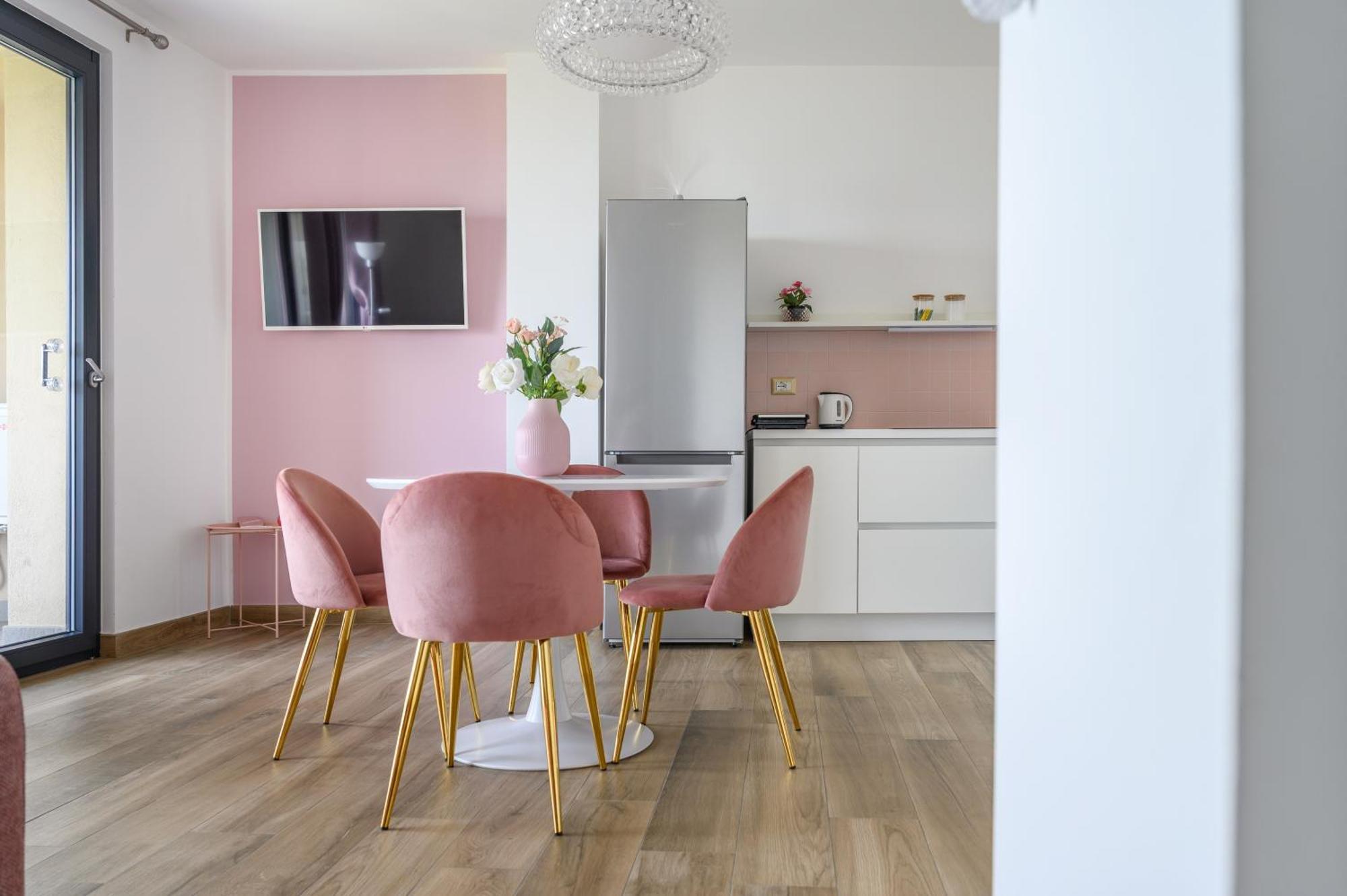 Casa Vacanze Maddalena - Palazzetto Sul Lago - Diamante Rosa Марта Экстерьер фото